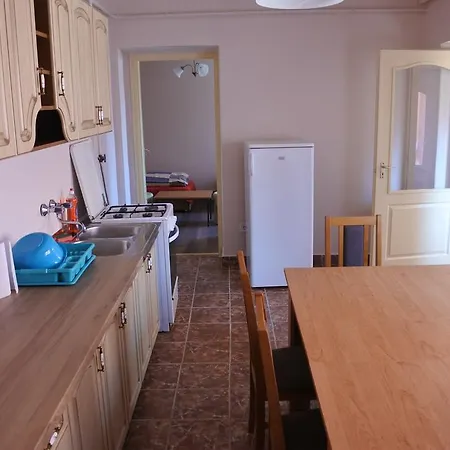 Kisasszony Appartement Eger