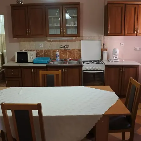 Kisasszony Appartement