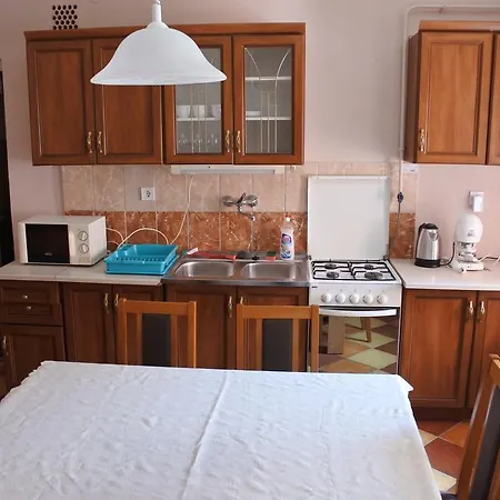 Apartment Kisasszony *