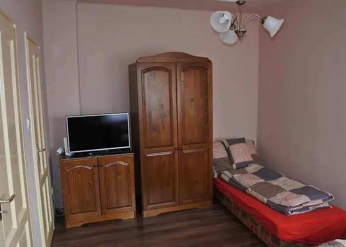 Kisasszony *